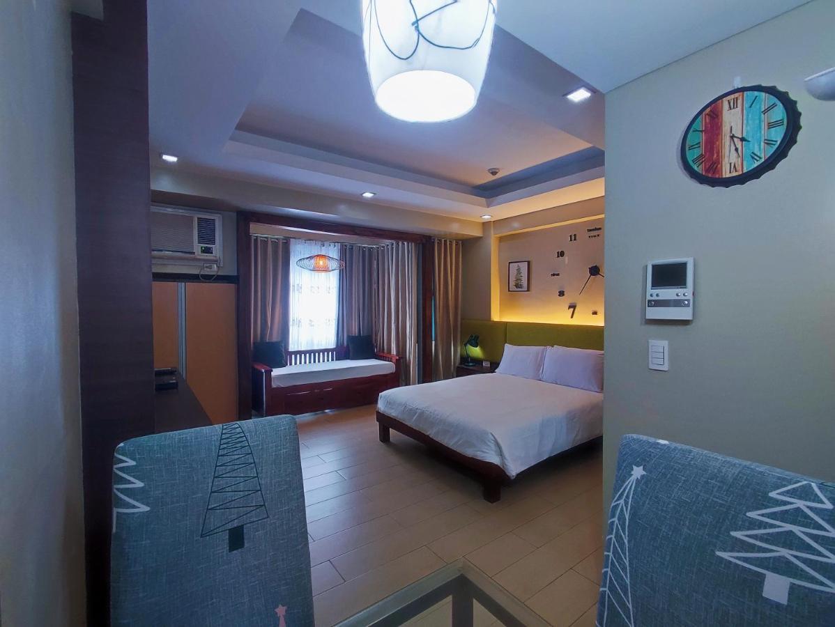 Two Palmtree Villas Newport Boulevard Near Naia 3 Pasay City Manille Extérieur photo