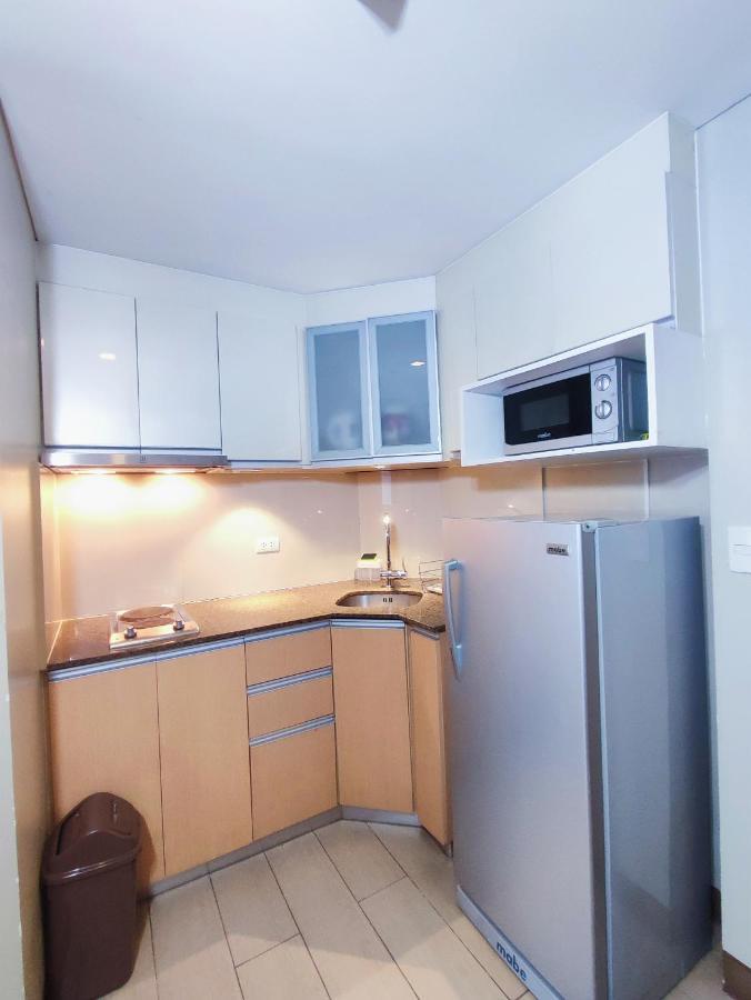Two Palmtree Villas Newport Boulevard Near Naia 3 Pasay City Manille Extérieur photo