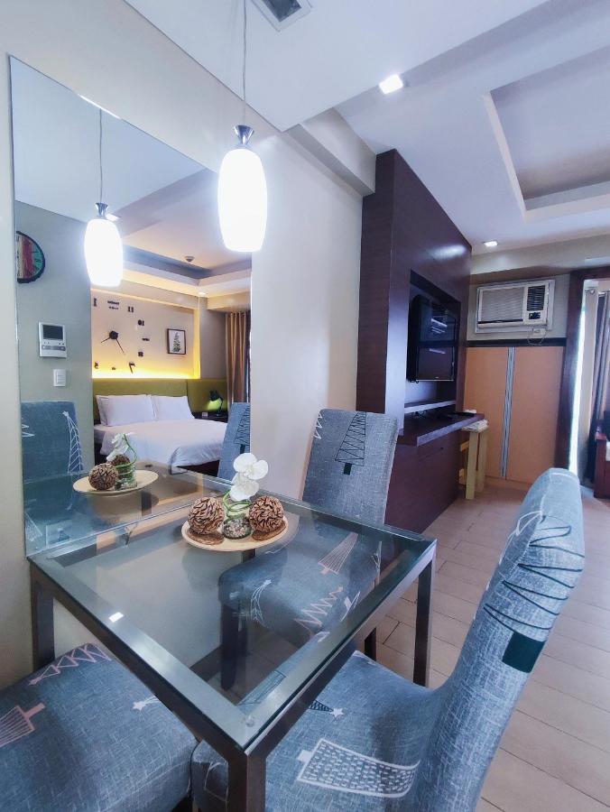 Two Palmtree Villas Newport Boulevard Near Naia 3 Pasay City Manille Extérieur photo