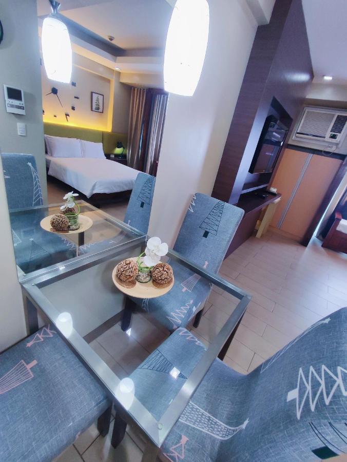 Two Palmtree Villas Newport Boulevard Near Naia 3 Pasay City Manille Extérieur photo